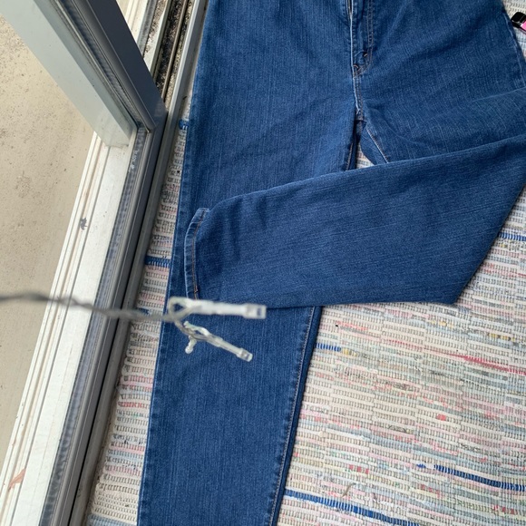 LEVI JEANS - Picture 3 of 5